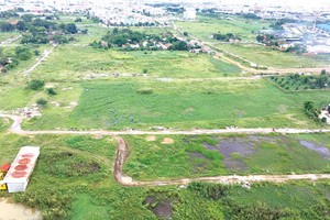 Giá đất nền đã giảm ở nhiều khu vực. Ảnh: Trọng Tín 