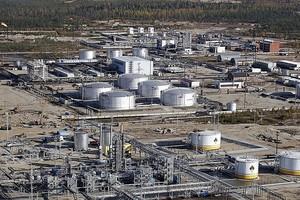 Một cơ sở lọc dầu ở thị trấn Gubkinsky, phía Tây Siberia (Nga). (Ảnh: AFP/TTXVN)