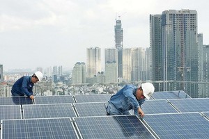 Lắp đặt điện mặt trời mái nhà tại TP.HCM 