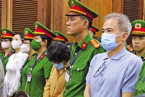 Phiên tòa xét xử đại án Vạn Thịnh Phát