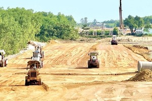 Đẩy nhanh tiến độ dự án cao tốc Bắc - Nam, đoạn qua Quảng Ngãi - Hoài Nhơn.