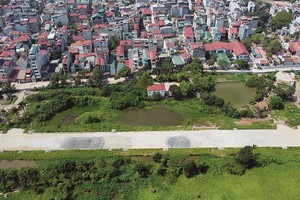 Khu đất dự án Him Lam Thượng Thanh chưa có hoạt động xây dựng. Ảnh: Dũng Minh 