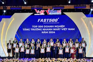 Cathay Life Việt Nam vào “top 50 doanh nghiệp tăng trưởng xuất sắc nhất việt nam năm 2024”