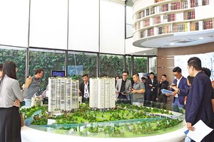 Lực lượng môi giới hăm hở trở lại “đường đua” khi thị trường địa ốc dần khởi sắc.