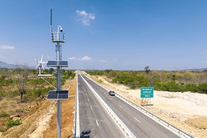 Tuyến cao tốc Cam Lâm - Vĩnh Hảo vừa được thông xe. Ảnh: Minh Trang