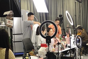 Nở rộ công nghệ livestream bán hàng