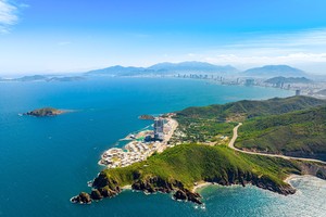 Sở hữu căn hộ biển đang là “xu hướng” thu hút các nhà đầu tư địa ốc trong nước cũng như các nhà đầu tư nước ngoài.