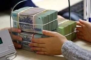 Lãi suất tiết kiệm được hầu hết ngân hàng tái tăng, mức cao nhất lên 6,2-6,3%/năm.