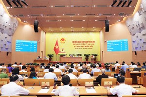 HĐND TP. Hà Nội đã thông qua Nghị quyết về nhiệm vụ trọng tâm phát triển kinh tế - xã hội, đảm bảo an ninh, quốc phòng và thu, chi ngân sách 6 tháng cuối năm 2024.