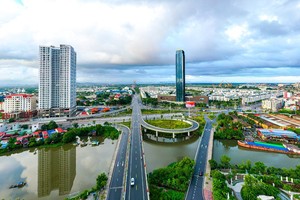 Công nhận kết quả rà soát tiêu chí phân loại đô thị loại I TP. Hải Phòng mở rộng nội thành. Ảnh: Quang Thanh