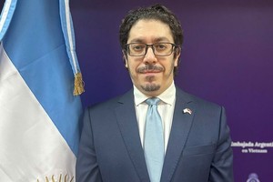 Ông Francisco Jose Franco Martinez, Phó Đại sứ và Trưởng Bộ phận Kinh tế, Thương mại và Đầu tư, Đại sứ quán Argentina tại Việt Nam