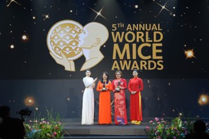 TP.HCM được vinh danh ở hạng mục Điểm đến du lịch khuyến thưởng hàng đầu châu Á; Điểm đến du lịch MICE hàng đầu châu Á.