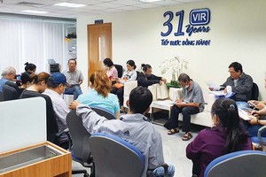 Khổ chủ trái phiếu liên quan Vạn Thịnh Phát, từng kêu cứu tới Báo Đầu tư, đã mong ngóng cơ quan chức năng xét xử giai đoạn II từ rất lâu. 