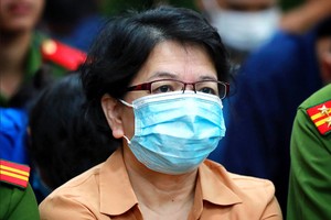 Chặn đứng tội phạm “cổ cồn trắng” câu kết quan tham - Bài 1: “Nã tiền” xuyên thủng hàng rào công 