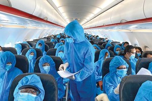 Nhiều đối tượng đã lợi dụng các “chuyến bay giải cứu” để trục lợi.