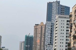 Từ đầu năm 2024, giá căn hộ chung cư ở vị trí trung tâm hay vùng ven của thành phố Hà Nội đều ghi nhận mức tăng đột biến.