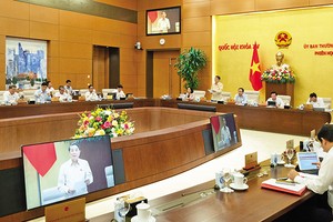 Ủy ban Thường vụ Quốc hội thảo luận về Dự án Luật Quản lý và đầu tư vốn nhà nước tại doanh nghiệp