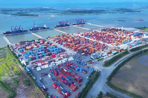 Một góc cảng Nam Đình Vũ - Hải Phòng.