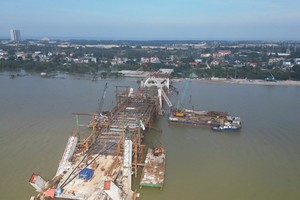 Tiến độ mới nhất tại dự án Cầu Nhật Lệ 3 và đường 2 đầu cầu