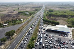 Bình Định bàn giao mặt bằng sạch 2 dự án trạm dừng nghỉ cao tốc trong tháng 1/2025 