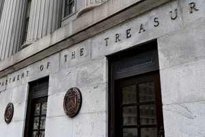 Gần 3.000 tỷ USD nợ trái phiếu của Mỹ dự kiến sẽ đáo hạn trong năm 2025, phần lớn là nợ ngắn hạn mà Bộ Tài chính đã phát hành với số lượng lớn trong vài năm qua. Ảnh: AFP 