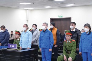 Các bị cáo tại phiên tòa sơ thẩm