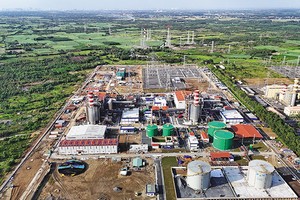 Doanh nghiệp rất mong có cơ chế rõ ràng để đầu tư ngành điện. Trong ảnh: Nhà máy Điện Nhơn Trạch 3&4 (Đồng Nai)