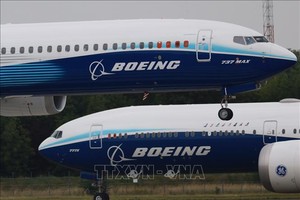 Máy bay Boeing 777X và Boeing 737-10. (Ảnh tư liệu: THX/TTXVN)