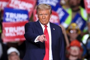 Ông Trump sẽ ban bố tình trạng khẩn cấp về năng lượng quốc gia khi nhậm chức 