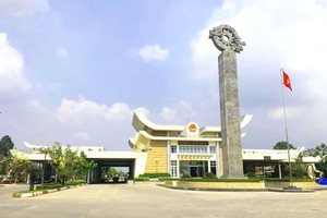 Cửa khẩu quốc tế Mộc Bài - Tây Ninh.