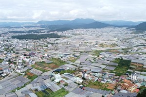 Trong thời gian tới, Lâm Đồng có nhiều dự án đã được UBND tỉnh phê duyệt sẽ cần nguồn vốn của Quỹ phát triển quỹ đất để giải phóng mặt bằng và đầu tư cơ sở hạ tầng. Ảnh: Linh Đan 