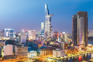  Việt Nam đang là điểm sáng về phát triển và tăng trưởng kinh tế, ổn định kinh tế vĩ mô, thu hút đầu tư. 