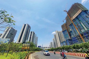 Nghịch lý giá bất động sản tỉnh lẻ cao ngang TP.HCM 