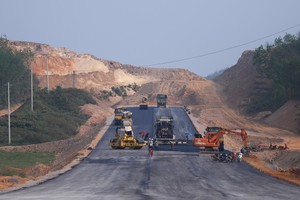 Tính toán kịch bản nâng đời cao tốc Bắc - Nam phía Đông