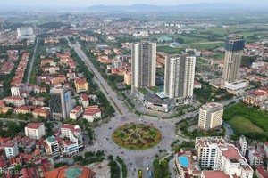 Về thực hiện sắp xếp đơn vị hành chính cấp tỉnh, Kế hoạch nêu rõ, trước ngày 01/5/2025, UBND cấp tỉnh lập hồ sơ đề án. Trước ngày 30/5/2025, Bộ Nội vụ lập hồ sơ đề án của Chính phủ để trình Quốc hội. Ủy ban Pháp luật và Tư pháp thẩm tra, Quốc hội xem xét, thông qua trước ngày 20/6/2025 (Ảnh: Baochinhphu.vn)