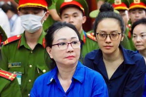 Bị cáo Trương Mỹ Lan tiếp tục đề nghị tòa làm rõ trong bản án phúc thẩm về các khoản tài sản của Ngân hàng SCB cần hoàn trả cho bị cáo.