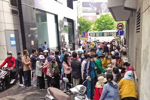 Hàng chục ngàn trái chủ Vạn Thịnh Phát đã khổ sở, còn bị lừa đảo online giăng bẫy. 