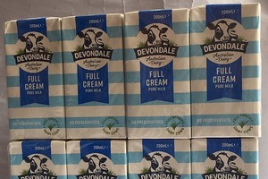 Nhập khẩu sữa và sản phẩm sữa từ New Zealand, Australia tăng vọt trong quý I/2025. 