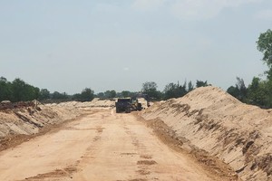 Quảng Bình cấp phép khai thác khoáng sản tại đô thị Dinh Mười 