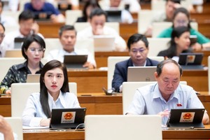 Quốc hội thảo luận về dự thảo Luật Quảng cáo (sửa đổi) sáng 10/5