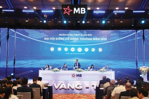 Một số ngân hàng vừa ghi nhận thêm cổ đông nắm giữ trên 1% cổ phần là MB, ACB, Saigonbank...
