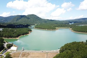 Khu du lịch quốc gia hồ Tuyền Lâm có nhiều dự án chậm tiến độ, vi phạm quy định pháp luật về đầu tư. Ảnh: P.T 