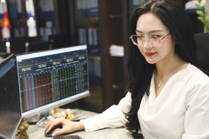Tâm lý nhiều nhà đầu tư đang có sự giằng co giữa kỳ vọng và thận trọng