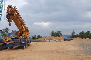 Dự án điện gió Tân Hợp đang được triển khai xây dựng.