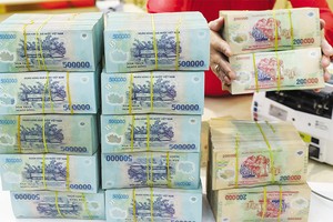 Thêm 262.000 tỷ đồng tiền gửi chảy vào ngân hàng trong một tháng 