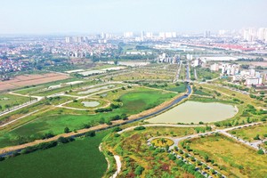 Bộ Tài chính đề xuất, tại thời điểm chuẩn bị dự án, giá trị quỹ đất dự kiến thanh toán phải tương đương hoặc chênh lệch cao hơn hoặc thấp hơn so với tổng mức đầu tư công trình dự án BT tối đa 10%. Ảnh: Lê Tiên