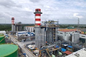 Tại Việt Nam hiện mới có Nhà máy Điện khí LNG Nhơn Trạch 3&4 do Tổng công ty Điện lực Dầu khí Việt Nam là chủ đầu tư đang chuẩn bị vận hành thương mại.