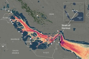 Bản đồ Vịnh Ba Tư và Eo biển Hormuz cho thấy lưu lượng tàu chở dầu đi qua khu vực này vào tháng 9/2024. Nguồn: AFP