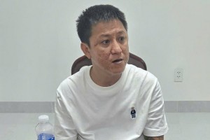 Đối tượng Phạm Quốc Anh cầm đầu đường dây tổ chức đánh bạc và đánh bạc.