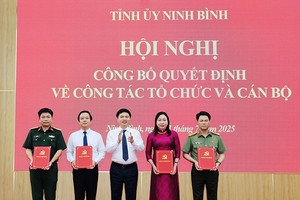 Ninh Bình: Kiện toàn tổ chức, bổ nhiệm cán bộ sau sáp nhập 